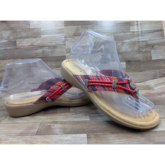 Minnetonka Silverthorne 360 Women's Size 6 Thong Sandals Fabric Straps Red - Picture 1 of 10